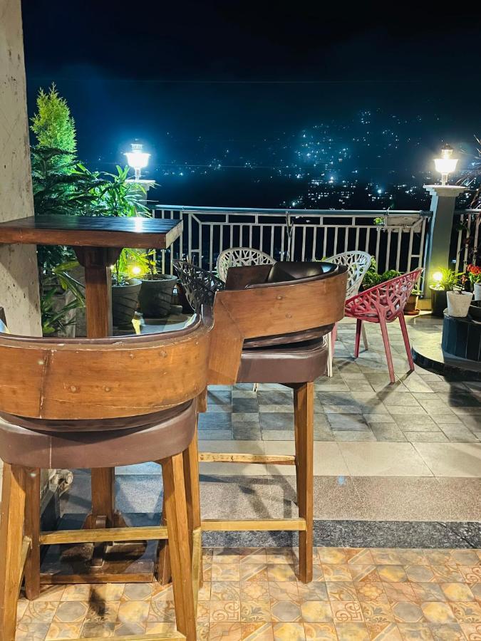 Hotel House Of Lights Solan Esterno foto