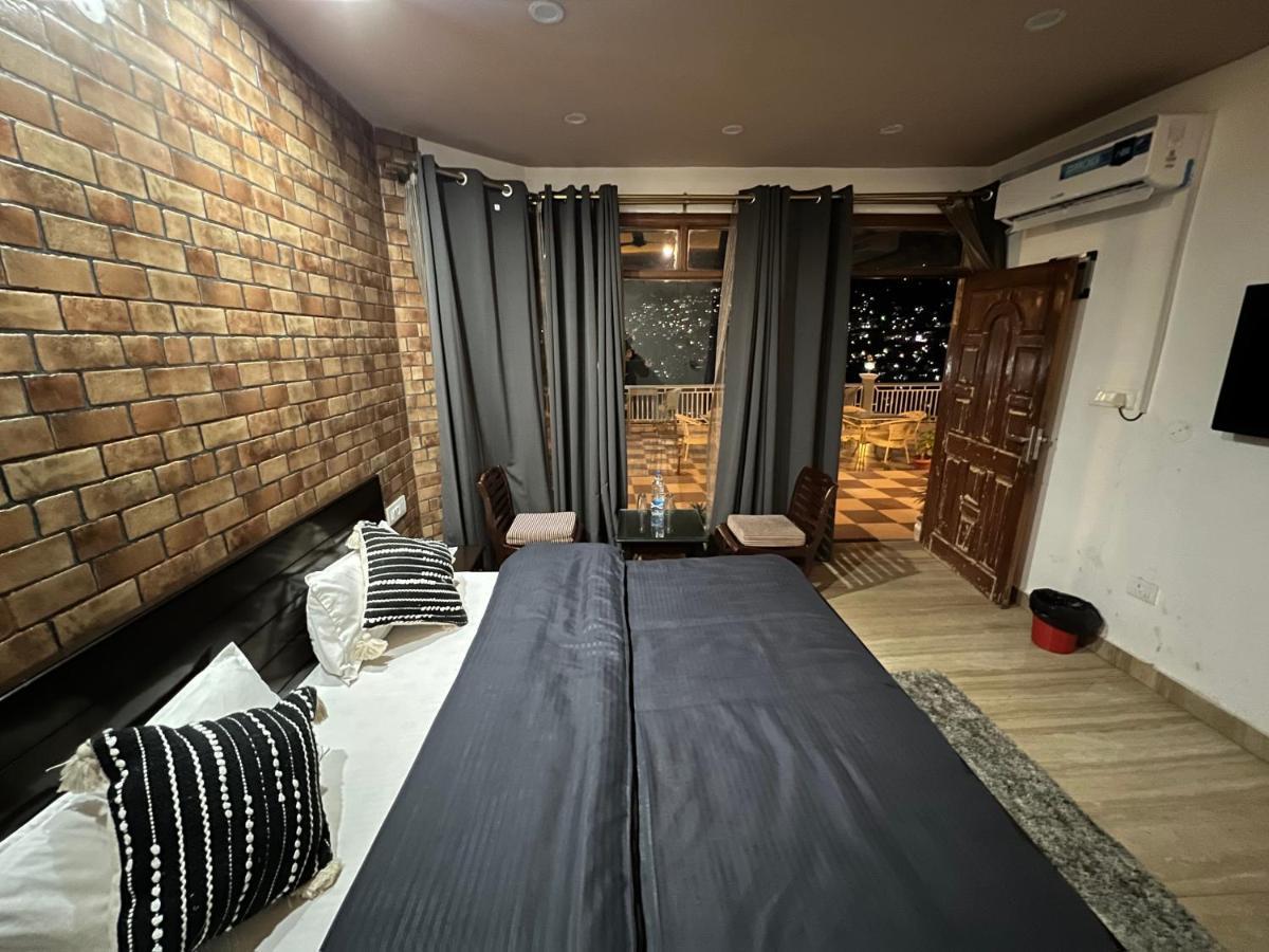 Hotel House Of Lights Solan Esterno foto
