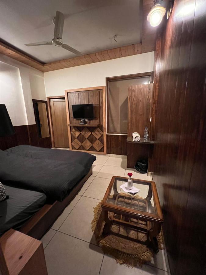 Hotel House Of Lights Solan Esterno foto